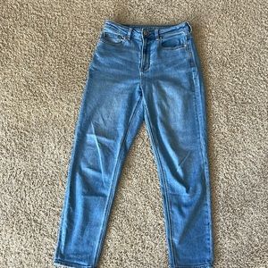 American Eagle mom jeans